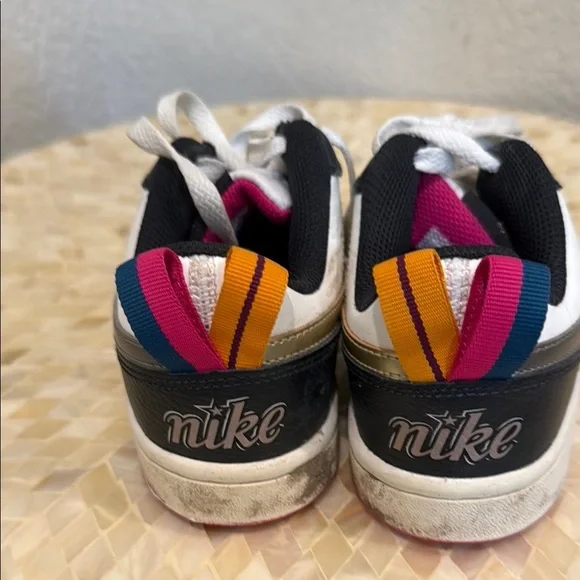 Nike Black and White Sneakers Classic Low-Top Design 3.5 y - Picture 10 of 14